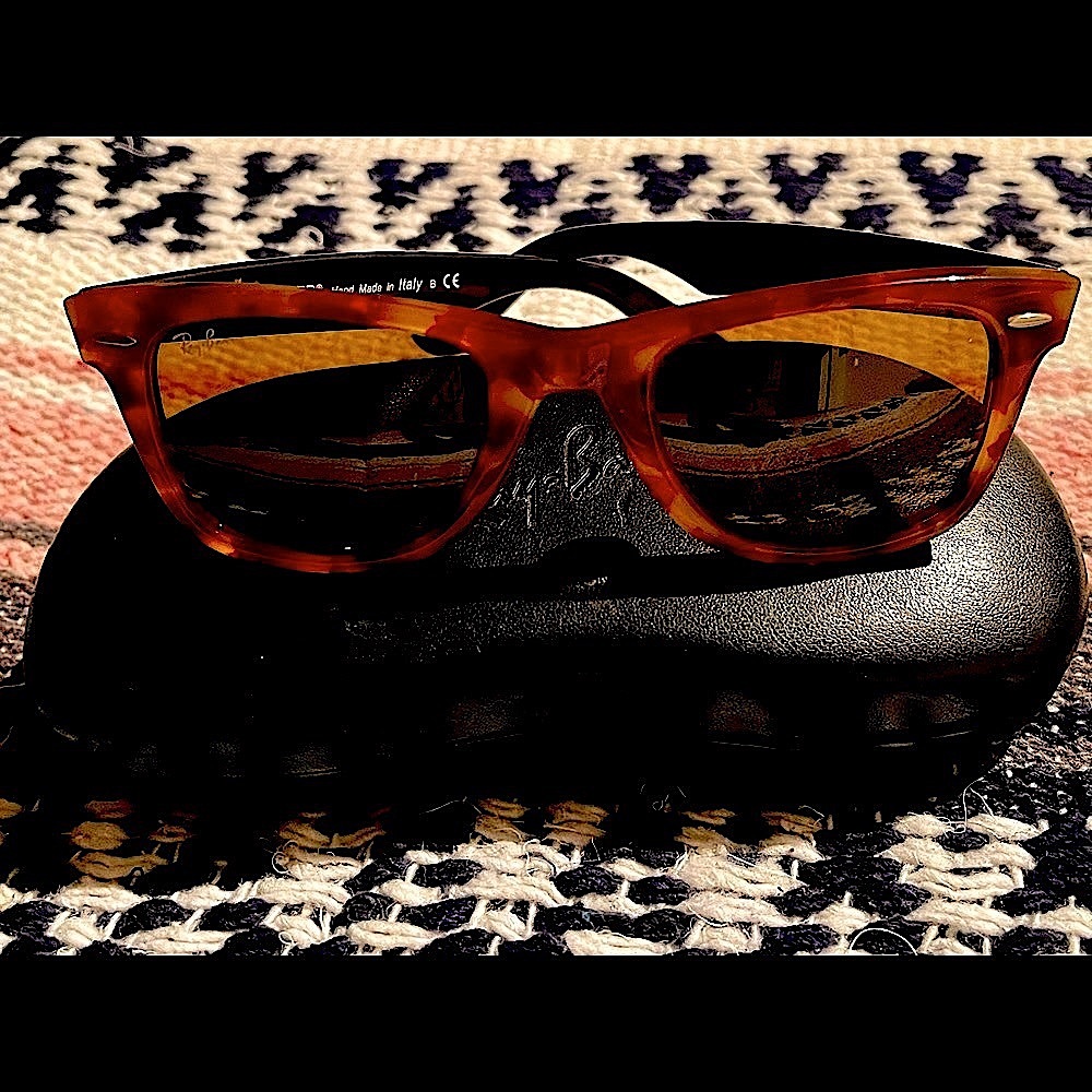 Ray band Sunglasses *ICONIC* - Picture 11 of 13